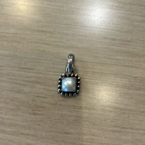 Silpada Silver Pearl Square Pendant